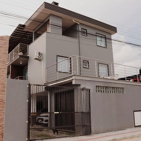 Enseada De Zimbros Residencial Apartment Bombinhas Ngoại thất bức ảnh